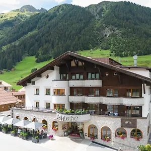 alpenhotel-ischglerhof.ischgl-hotels.net/