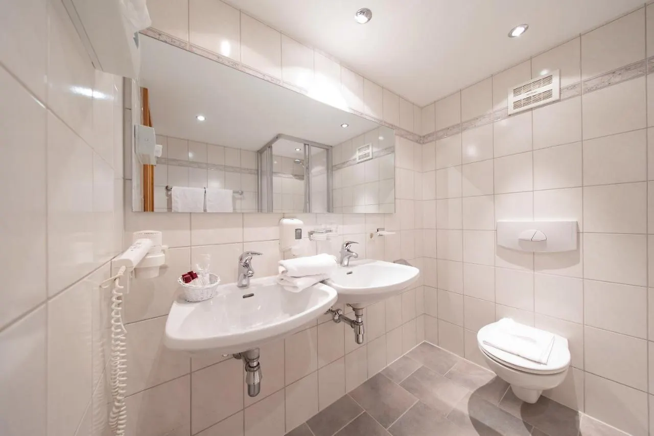 Appartements Waldesrand Solden Guest house