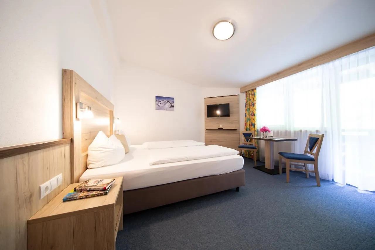 Appartements Waldesrand Solden Guest house